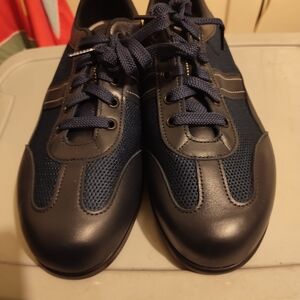 Men's Navy Blue Leather Sneakers